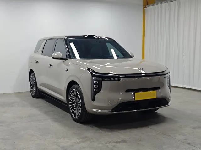 IM 2026 IM LS8 66 Ultra Technology Flagship Large Five-seater Automatic Transmission 8