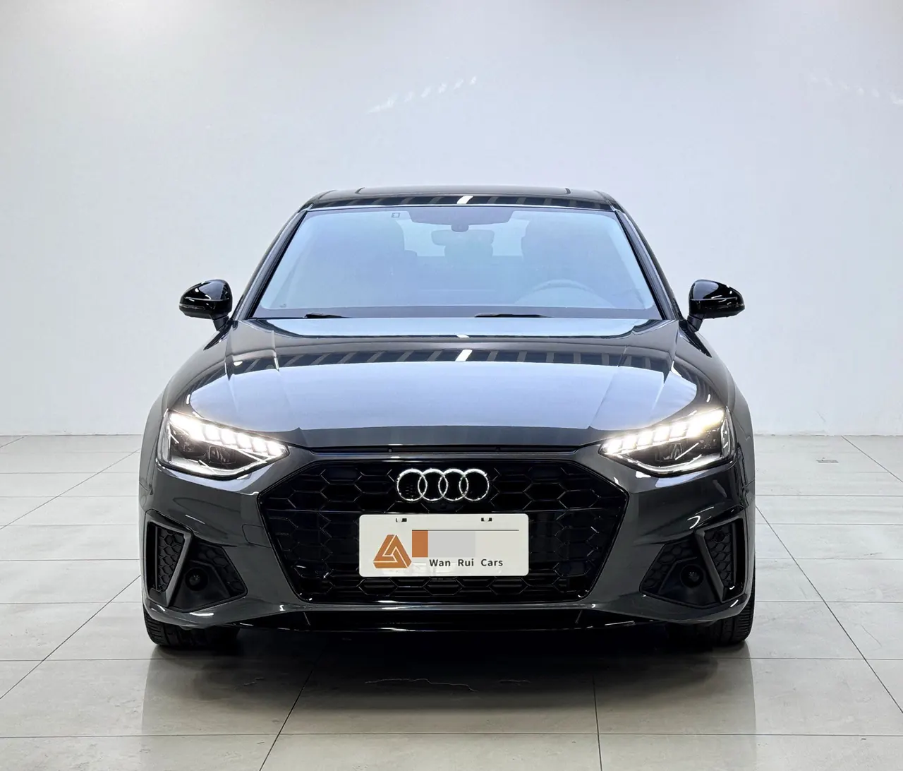 Audi 2022 A4L 2.0TFSI 40TFSI Deluxe Dynamic Automatic 2