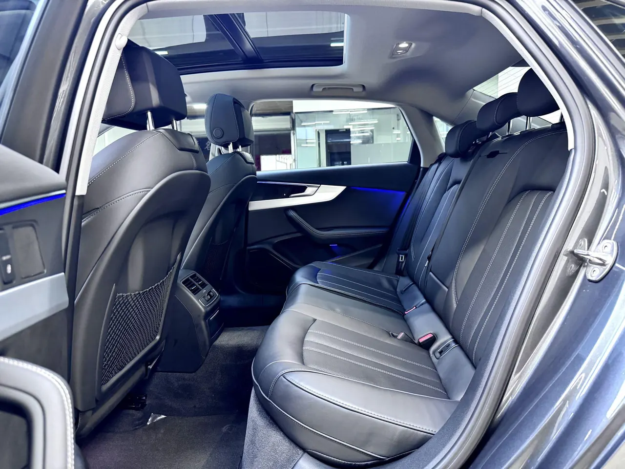 Audi 2022 A4L 2.0TFSI 40TFSI Deluxe Dynamic Automatic 7
