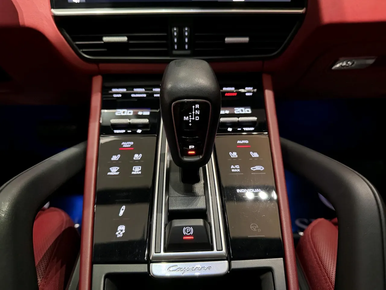 Porsche Cayenne New Energy (Imported) 2020 Cayenne Oil and Electric Hybrid 2.0T Automatic Gear 18