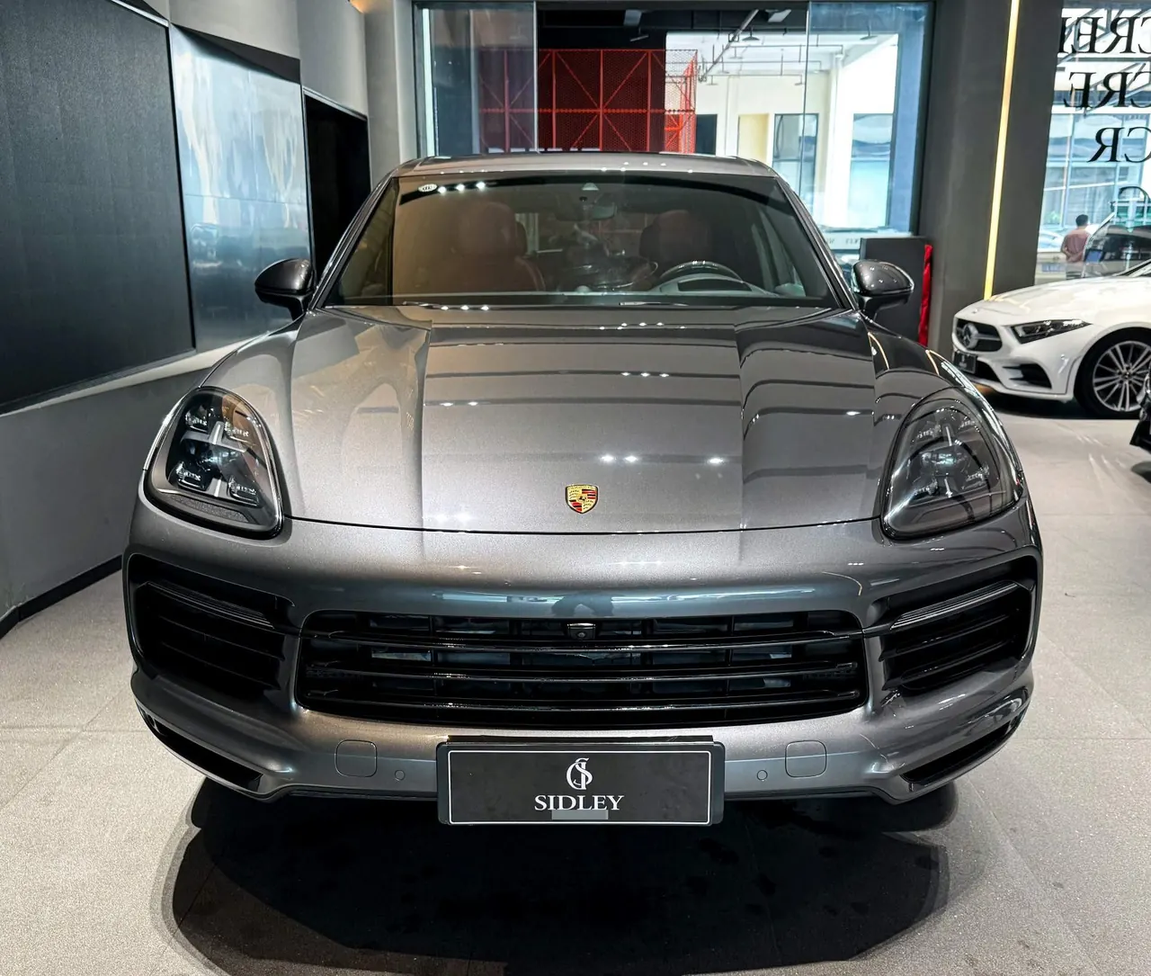 Porsche Cayenne New Energy (Imported) 2020 Cayenne Oil and Electric Hybrid 2.0T Automatic Gear 2