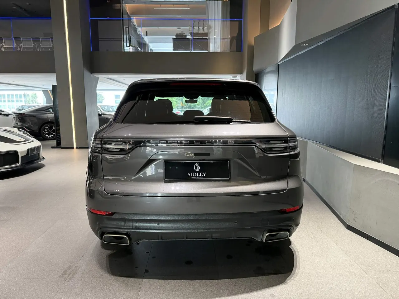 Porsche Cayenne New Energy (Imported) 2020 Cayenne Oil and Electric Hybrid 2.0T Automatic Gear 4