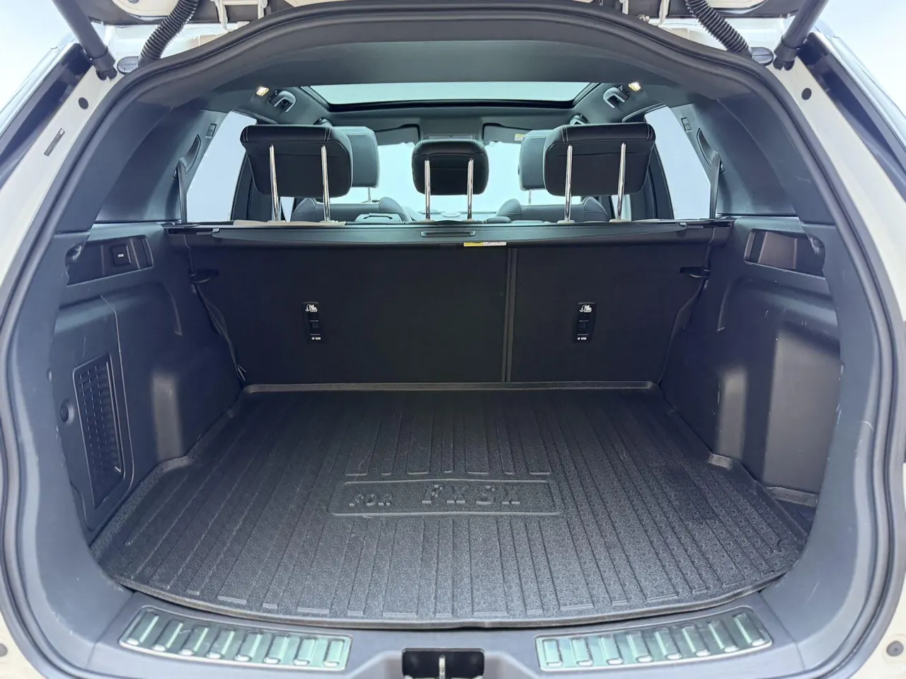 Land Rover 2020 Discovery Sports Edition 48V 2.0T 249PS R-Dynamic S Performance Edition Automatic Gear 9