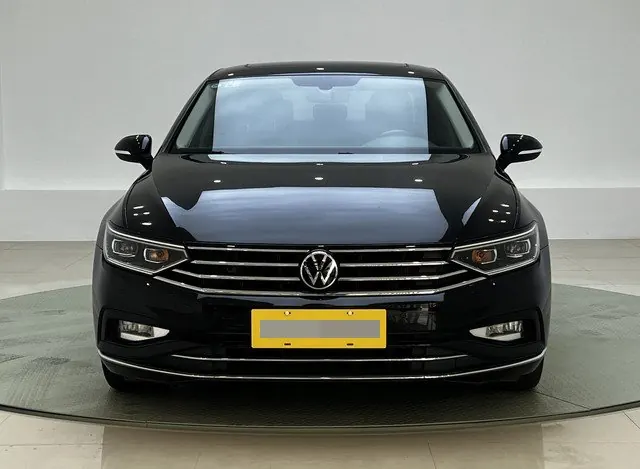 Volkswagen 2020 Magotan 2.0TSI 330TSI luxury automatic transmission 2