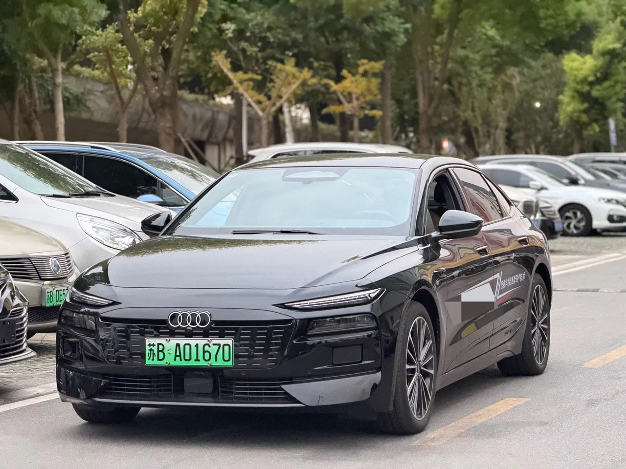 Open image lightbox: Audi 2026 A6L e-tron Starts Gan Kun Smart Driving Edition Automatic Gear