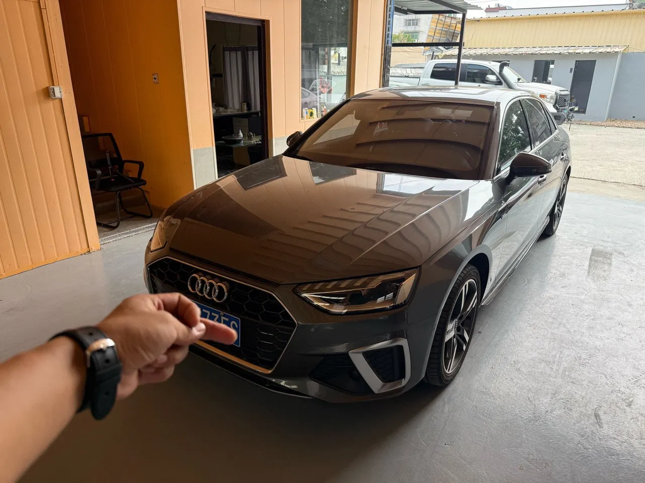 Open image lightbox: Audi 2020 A4L 2.0TFSI 40TFSI Deluxe Dynamic Automatic