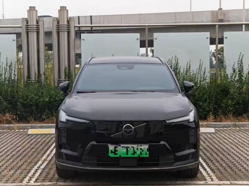 Volvo 2026 XC70 1.5T Two-Drive Long Endurance Core Automatic Gear 2