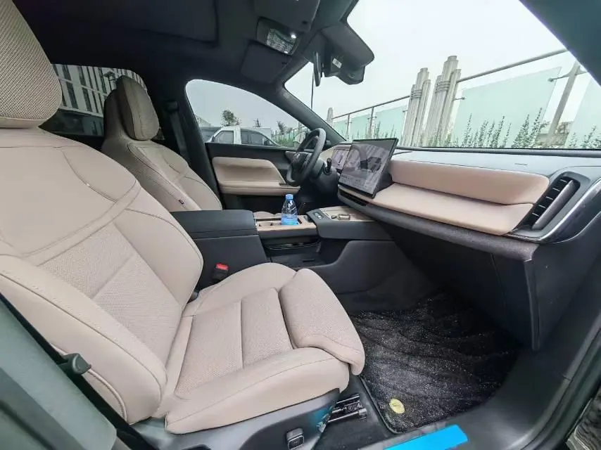 Volvo 2026 XC70 1.5T Two-Drive Long Endurance Core Automatic Gear 7