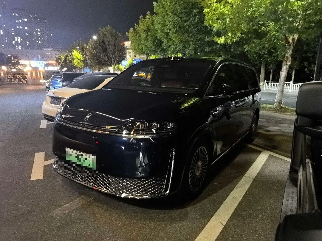 Intellectual 2026 V9 Ultra Automatic Transmission - View 1