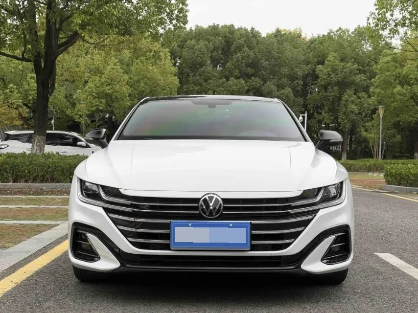 Volkswagen 2021 CC 2.0TSI 330TSI Dazzling Edition Automatic Gear 2