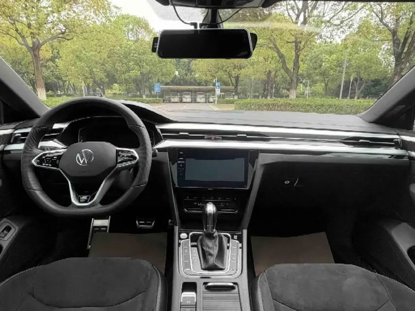 Volkswagen 2021 CC 2.0TSI 330TSI Dazzling Edition Automatic Gear 7