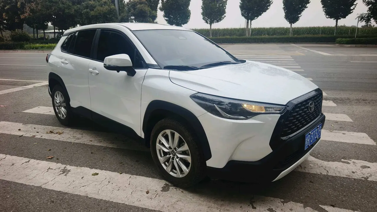Toyota 2024 Corolla Cross 2.0 CVT Pioneer Edition, Automatic Transmission 3