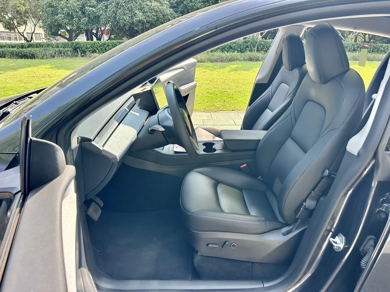 Tesla 2024 Model Y rear-wheel drive version automatic transmission 6