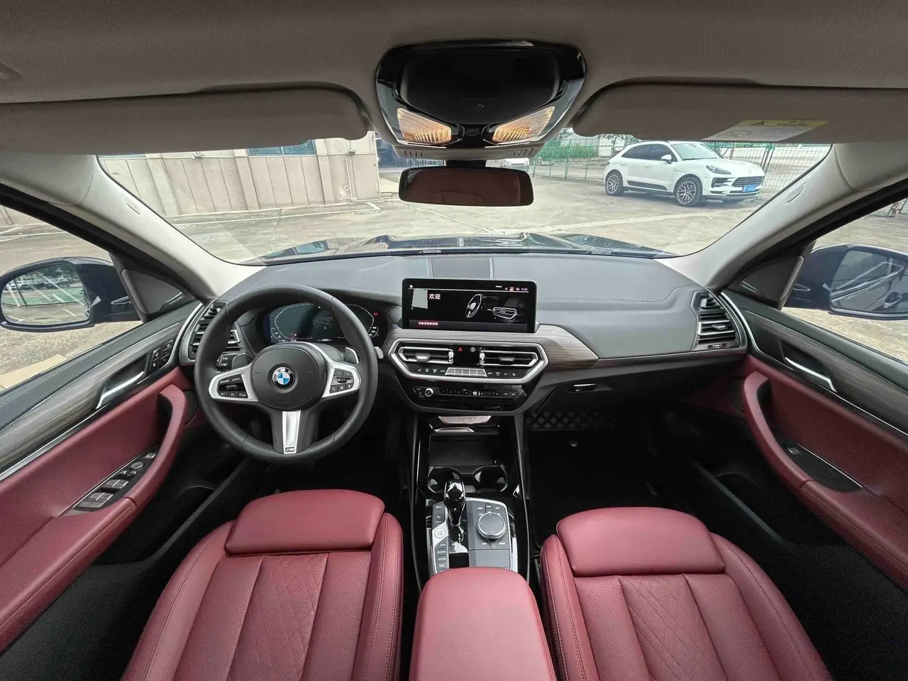 BMW 2022 X3 xDrive30i 2.0T Leading M Obsidian Night Suit Automatic Gear 3