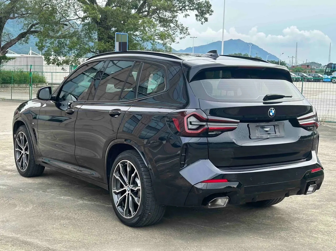 BMW 2022 X3 xDrive30i 2.0T Leading M Obsidian Night Suit Automatic Gear 6