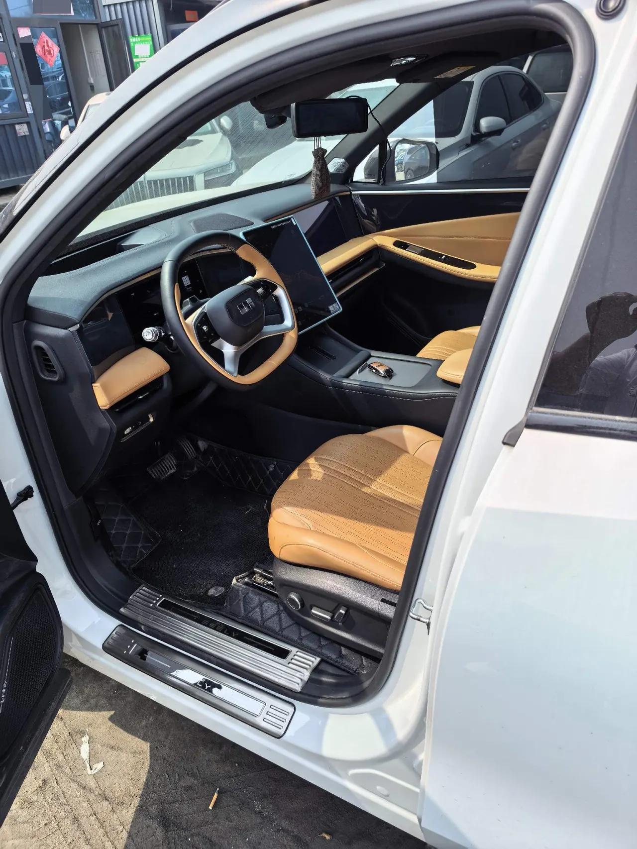 Geely Galaxy 2023 L7 1.5T 115km Asian Games Phantom Edition Automatic Gear 5