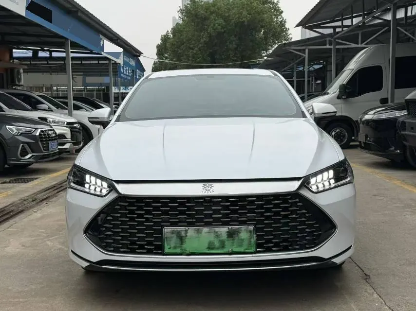 BYD 2023 Qin PLUS DM-i 1.5 stepless champion version Exceed 120KM automatic gear 2