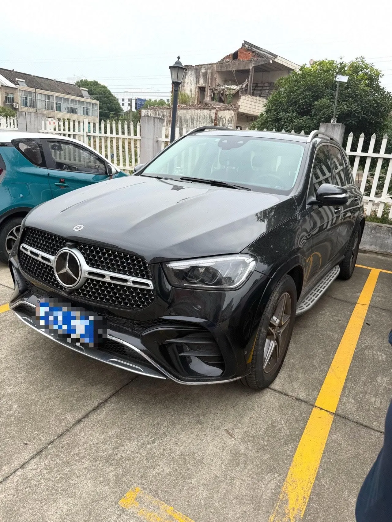 Открыть галерею: Mercedes Benz GLE (Imported) 2023 GLE 450 4MATIC 48V 2.5T Dynamic Automatic Gear