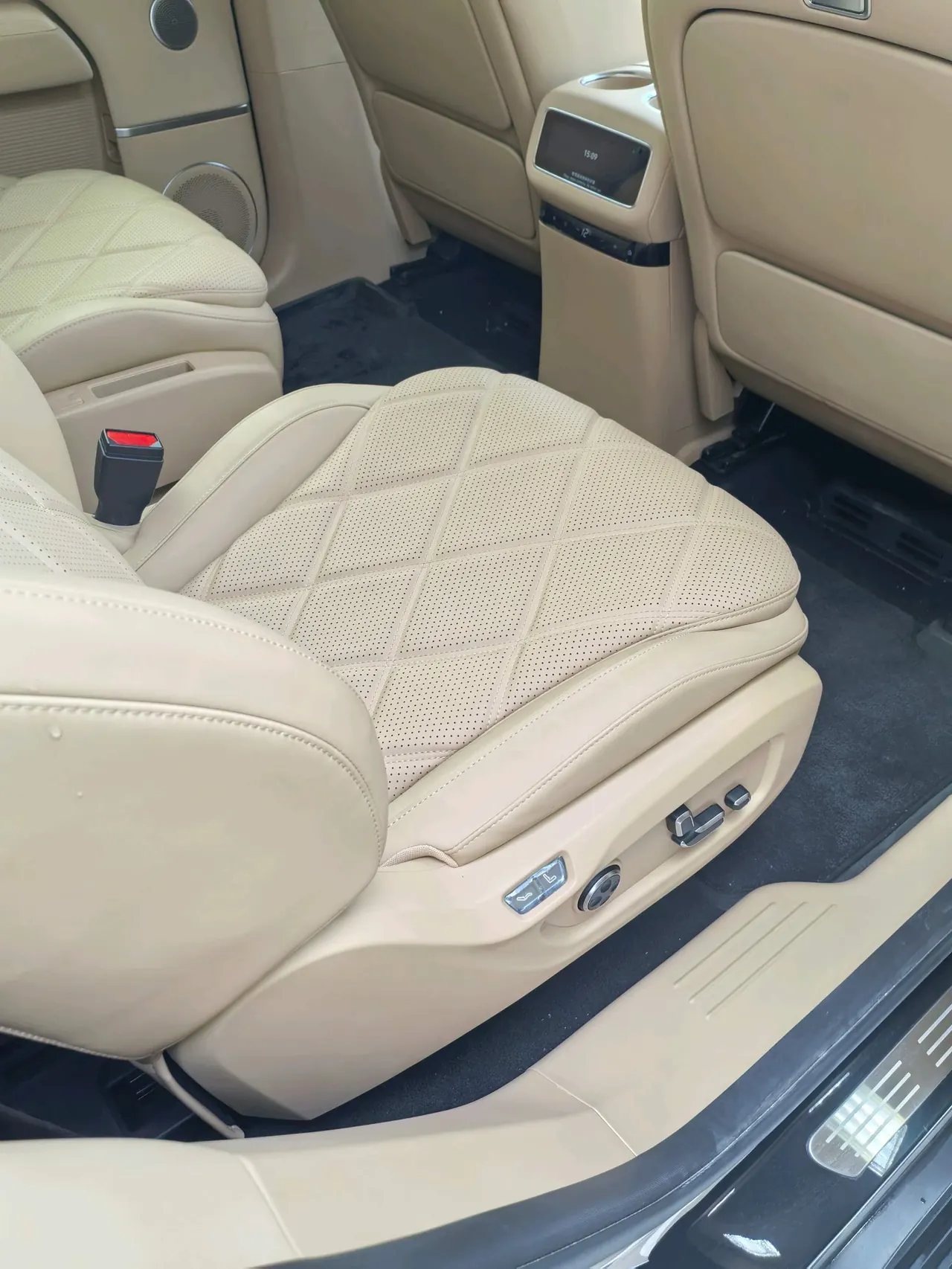 Chery 2026 Fengyun T 11 220 Four-wheel Drive Family Music Automatic Gear 5