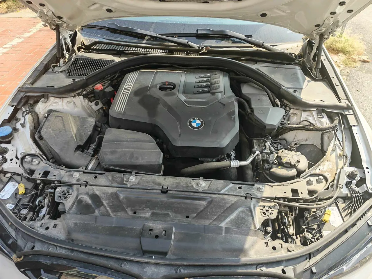 BMW 3 Series 2024 325Li 2.0T M Sports Obsidian Night Suit Automatic Gear 4
