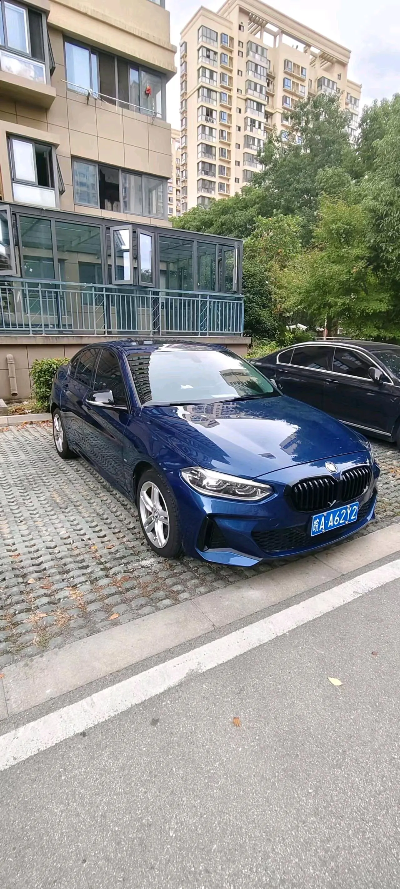 BMW 1 Series 2021 120i 1.5T M Sport Night Edition (facelift) Automatic 3