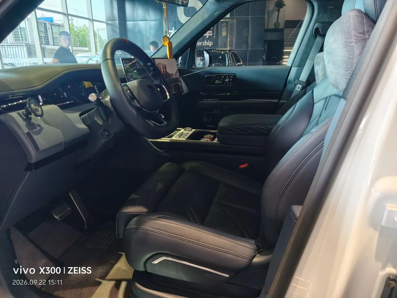 Zeekr 2025 Zeekr 9X 2.0T Hyper Edition 70kWh Automatic Gear 5