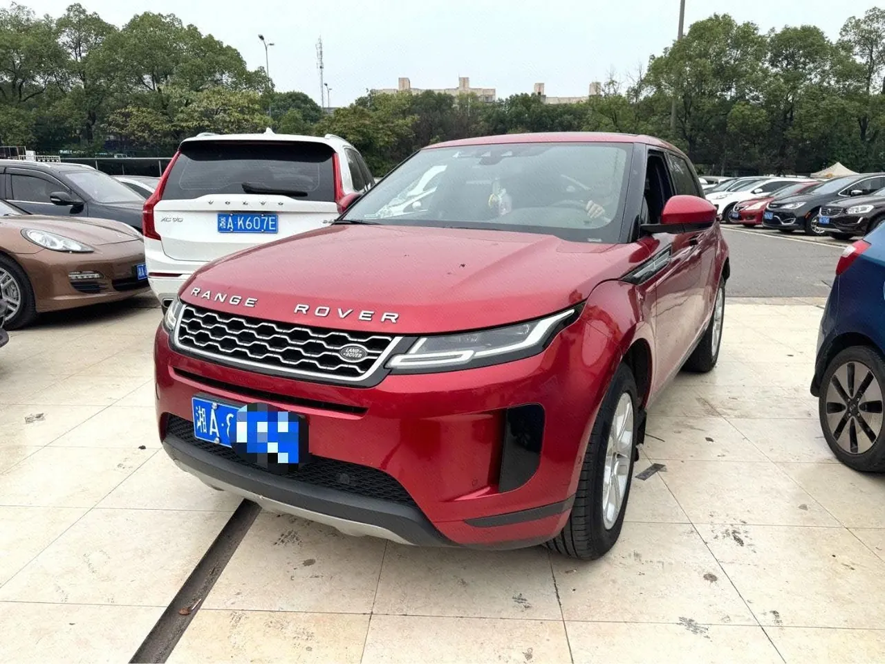 Open image lightbox: Land Rover 2020 Range Rover Aurora 48V 2.0T 249PS Youth Edition Automatic Gear