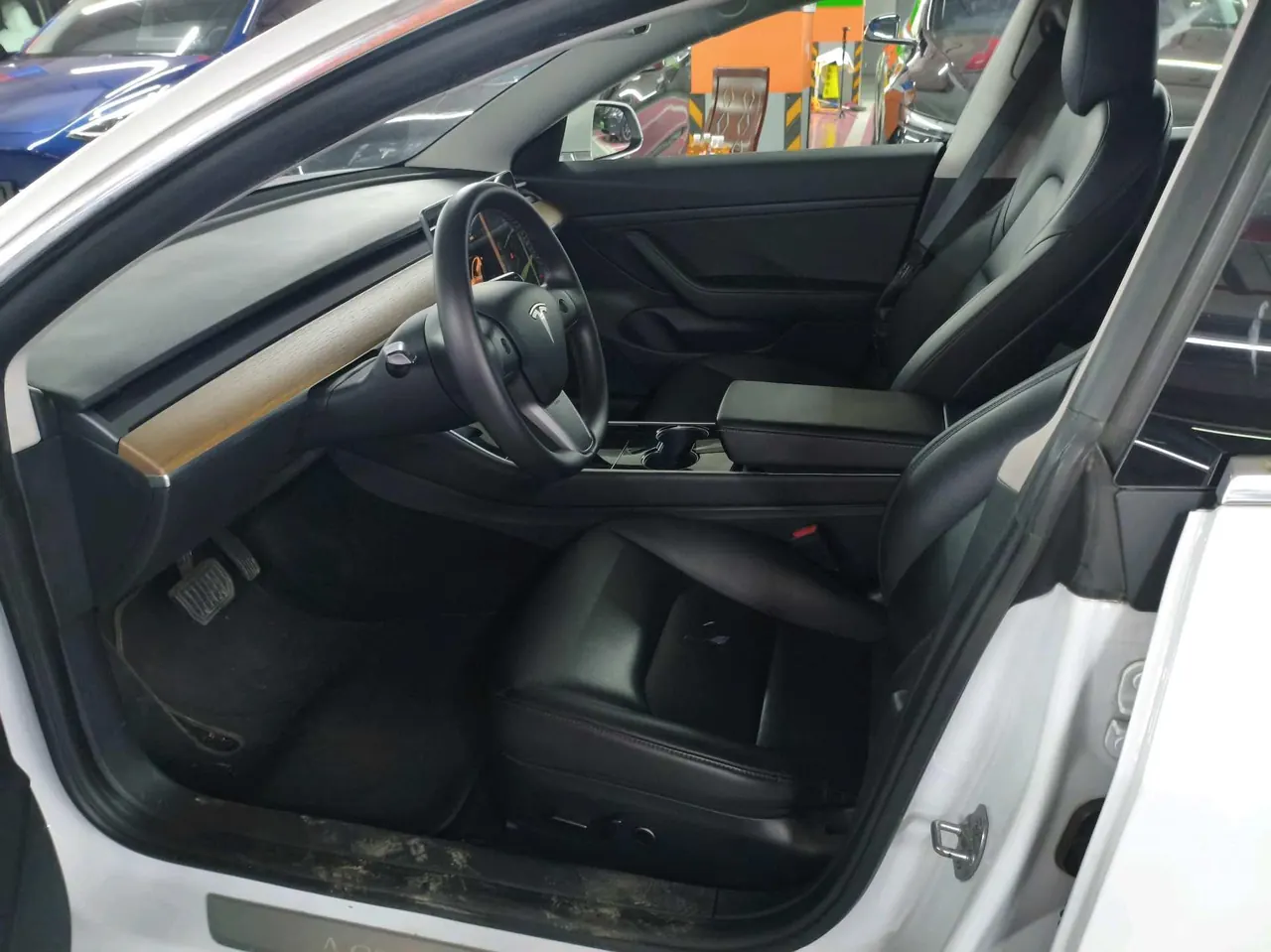 Tesla 2020 Model 3 long endurance rear wheel drive version (modified) automatic gear 4