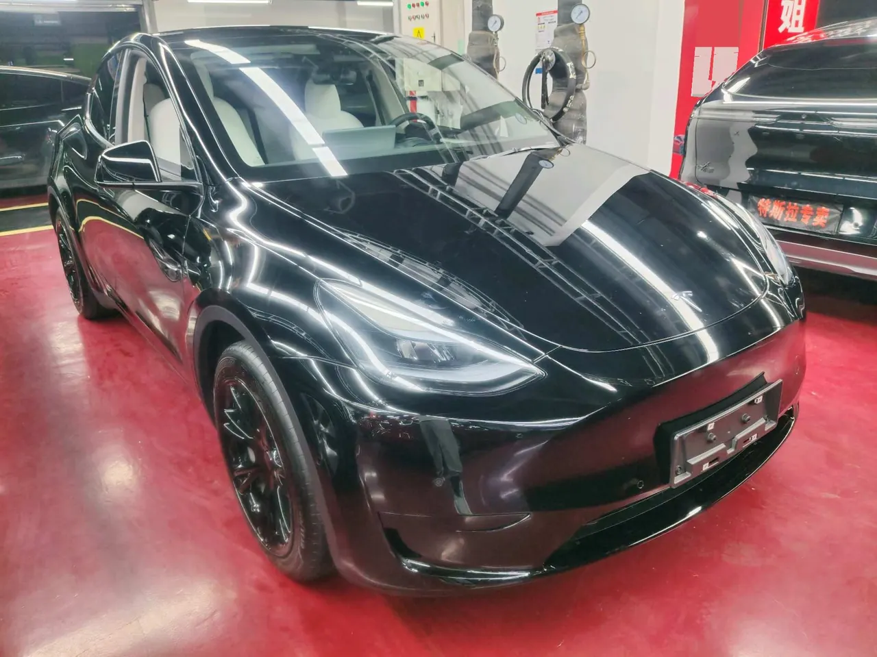 Tesla 2022 Model Y rear-wheel drive version automatic transmission 2