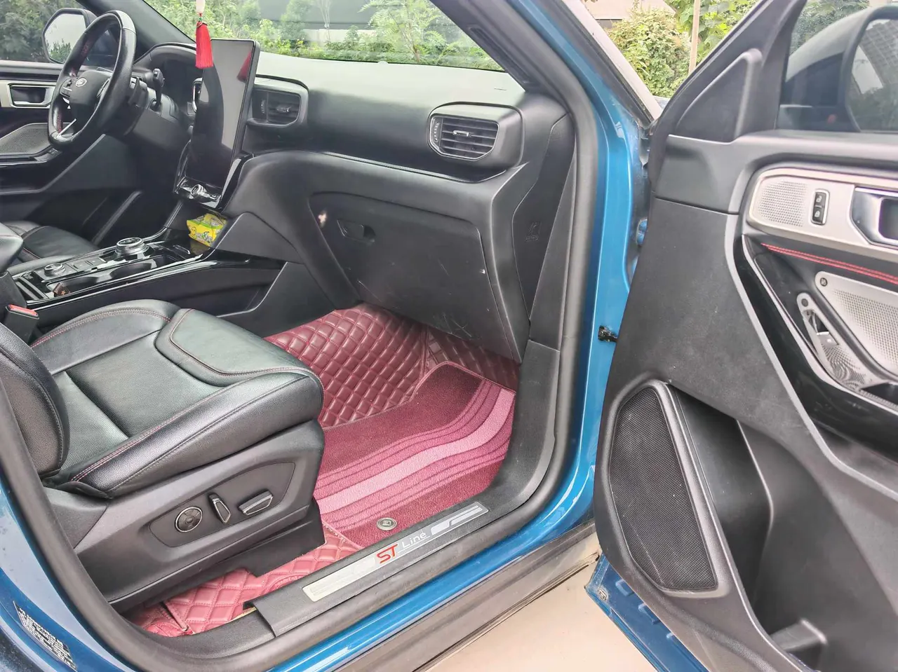 Ford 2020 explorer 2.3T EcoBoost 285 four-wheel drive sports version ST-LINE7 seat automatic gear 10