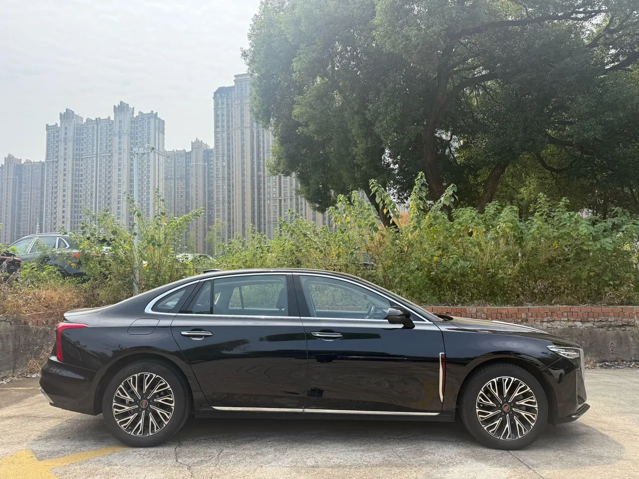 HongQi 2025 H5 2.0T Flag Chang 500000 Commemorative Automatic Gear 7