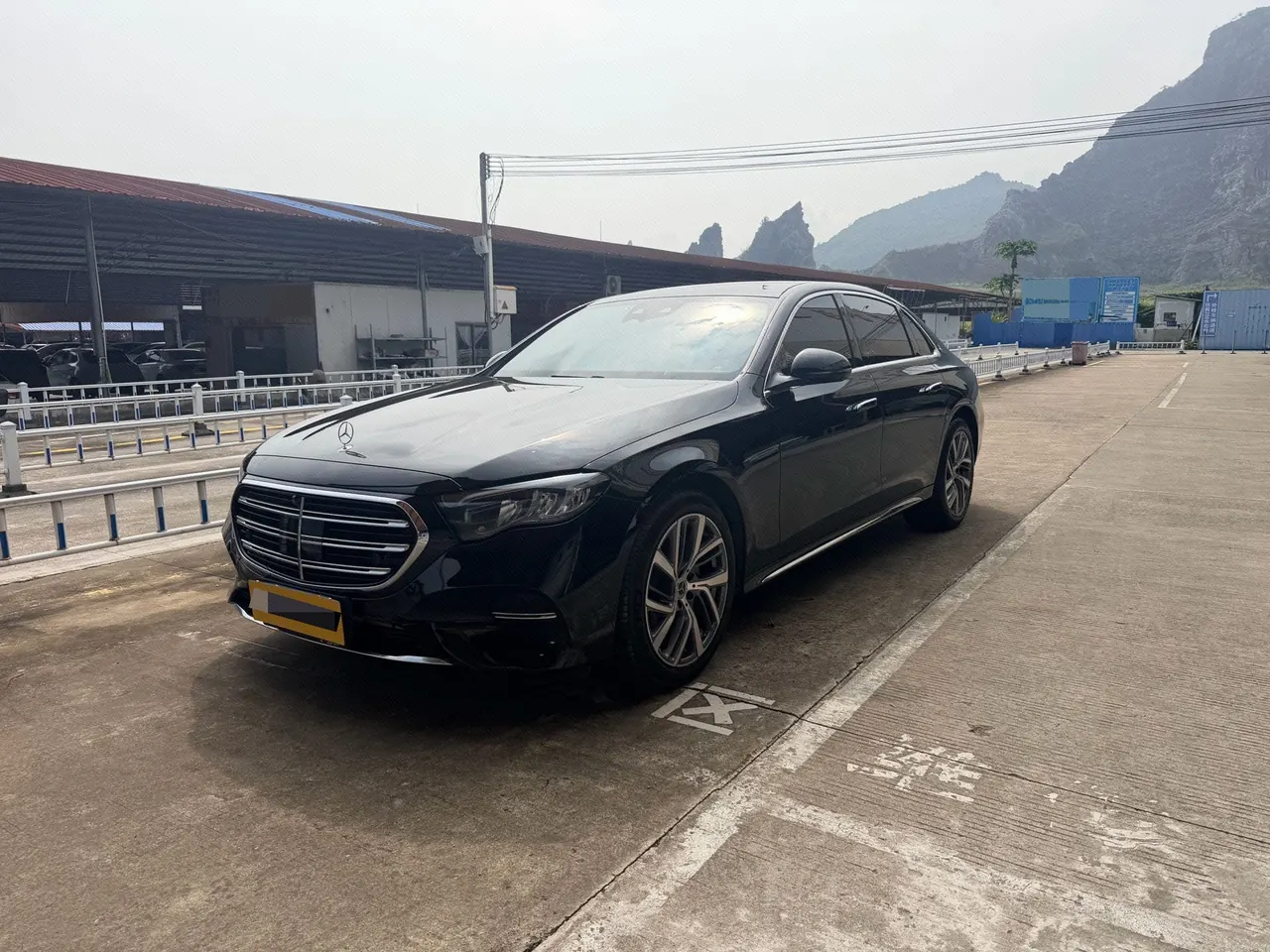 Open image lightbox: Mercedes Benz E Class 2024 E 300 L 48V 2.0T Fashion (Modified) Automatic Gear