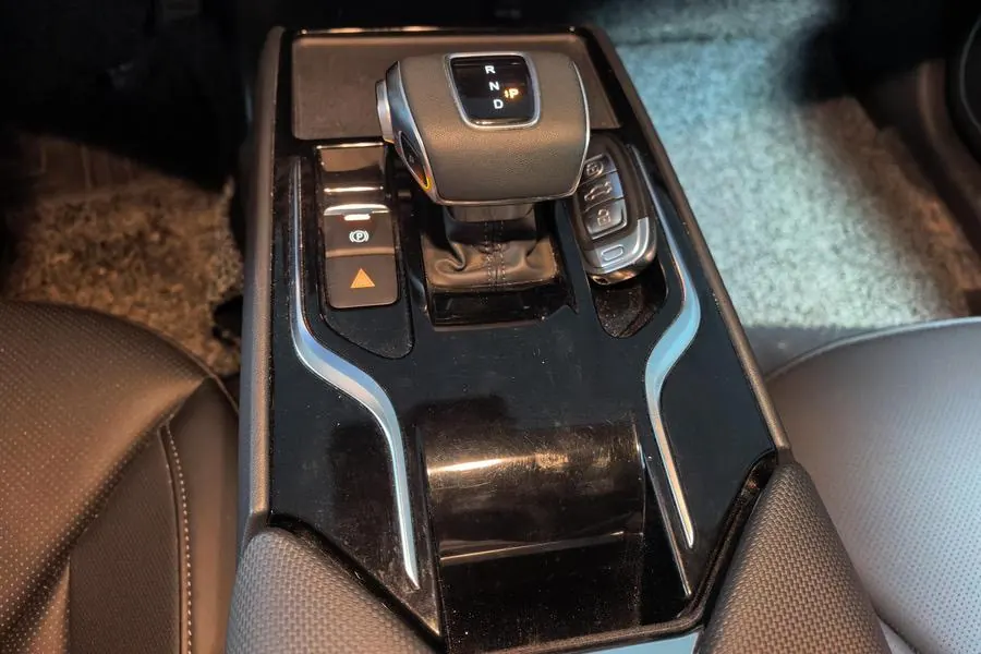 HongQi 2024 E-QM 5 500km Travel Edition Automatic Gear 8