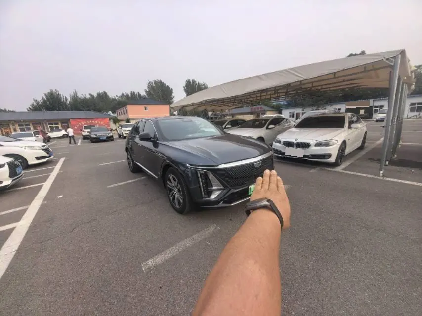 Cadillac 2022 LYRIQ (Sharp Song) Rear Drive Long Endurance Premium Edition Automatic Gear 2