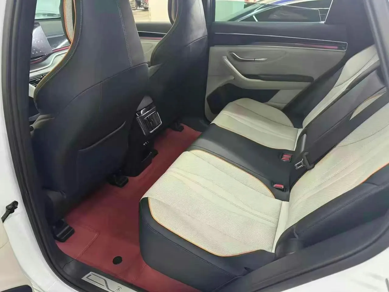 BYD Song PLUS New Energy 2022 Song PLUS DM-i 1.5 Stepless 110KM Flagship PLUS 5G Edition Automatic Gear 5