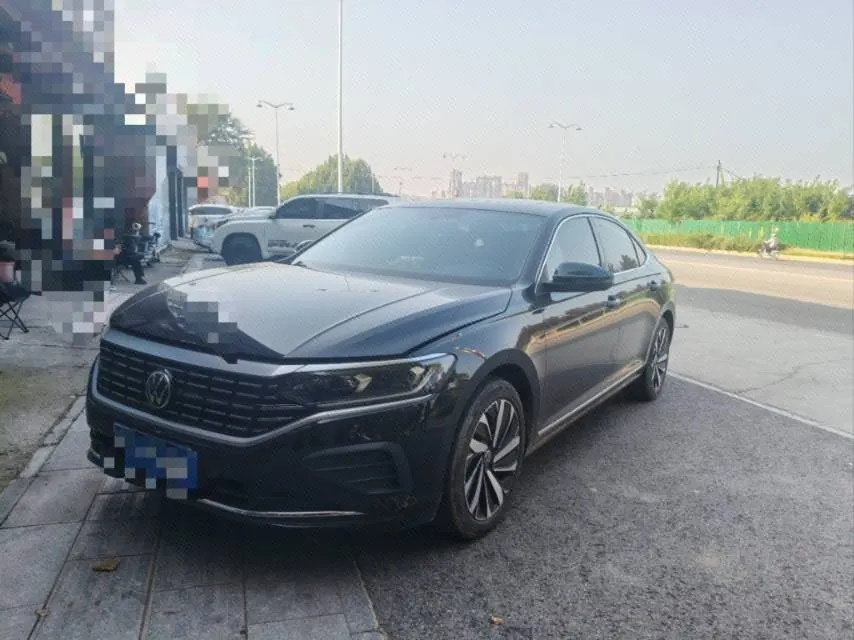 Open image lightbox: Volkswagen 2026 Passat 2.0TSI 330TSI outstanding star elite edition automatic gear