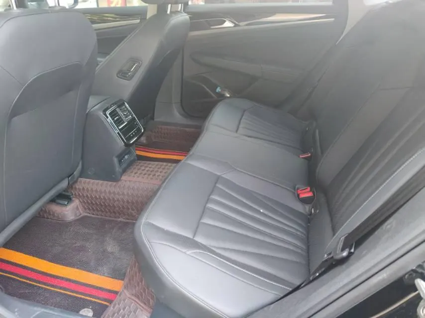 Volkswagen 2026 Passat 2.0TSI 330TSI outstanding star elite edition automatic gear 4