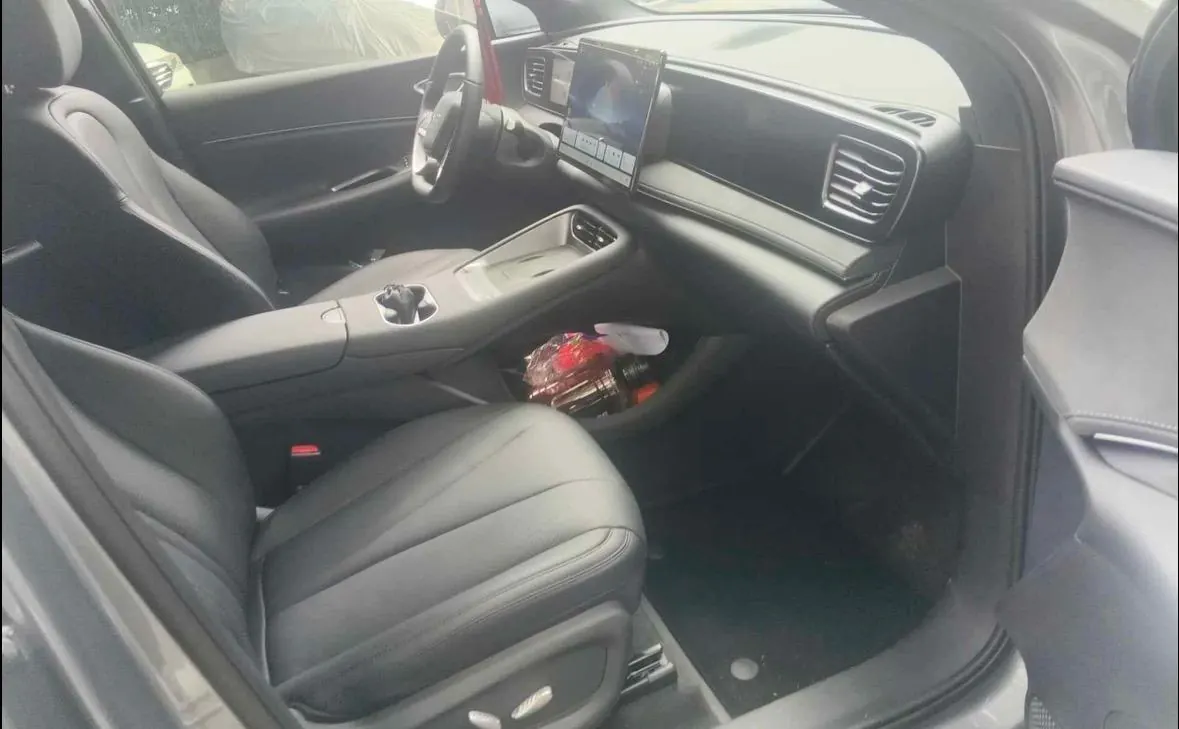 BYD 2025 Sea Lion 06 EV 605 Pilot Pro Edition Automatic Gear 4