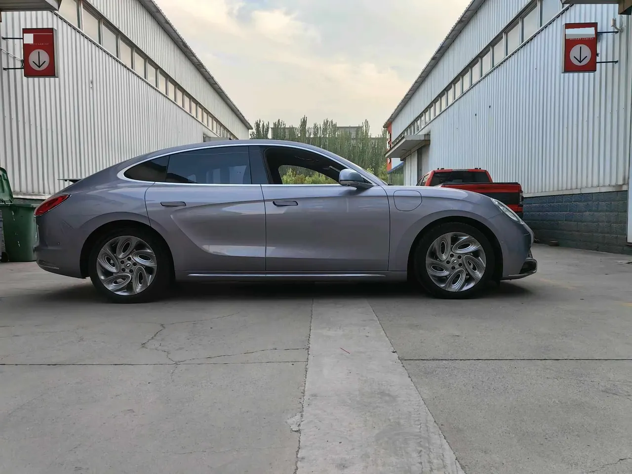 Ora 2022 Lightning Cat 555km Premium Edition Automatic Gear 4