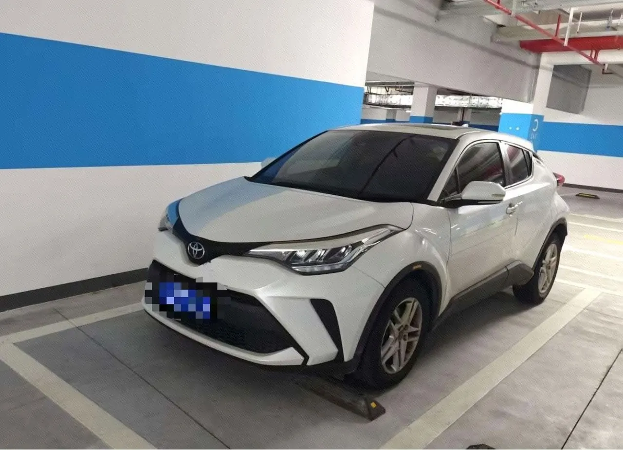 Open image lightbox: Toyota 2020 C- HR 2.0 Stepless Comfort Edition Automatic Gear