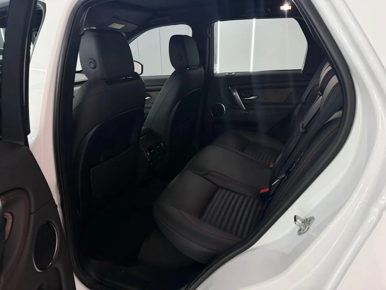 Land Rover 2020 Discovery Sports Edition 48V 2.0T 249PS R-Dynamic SE Performance Technology Edition 5-seat Automatic Gear 3