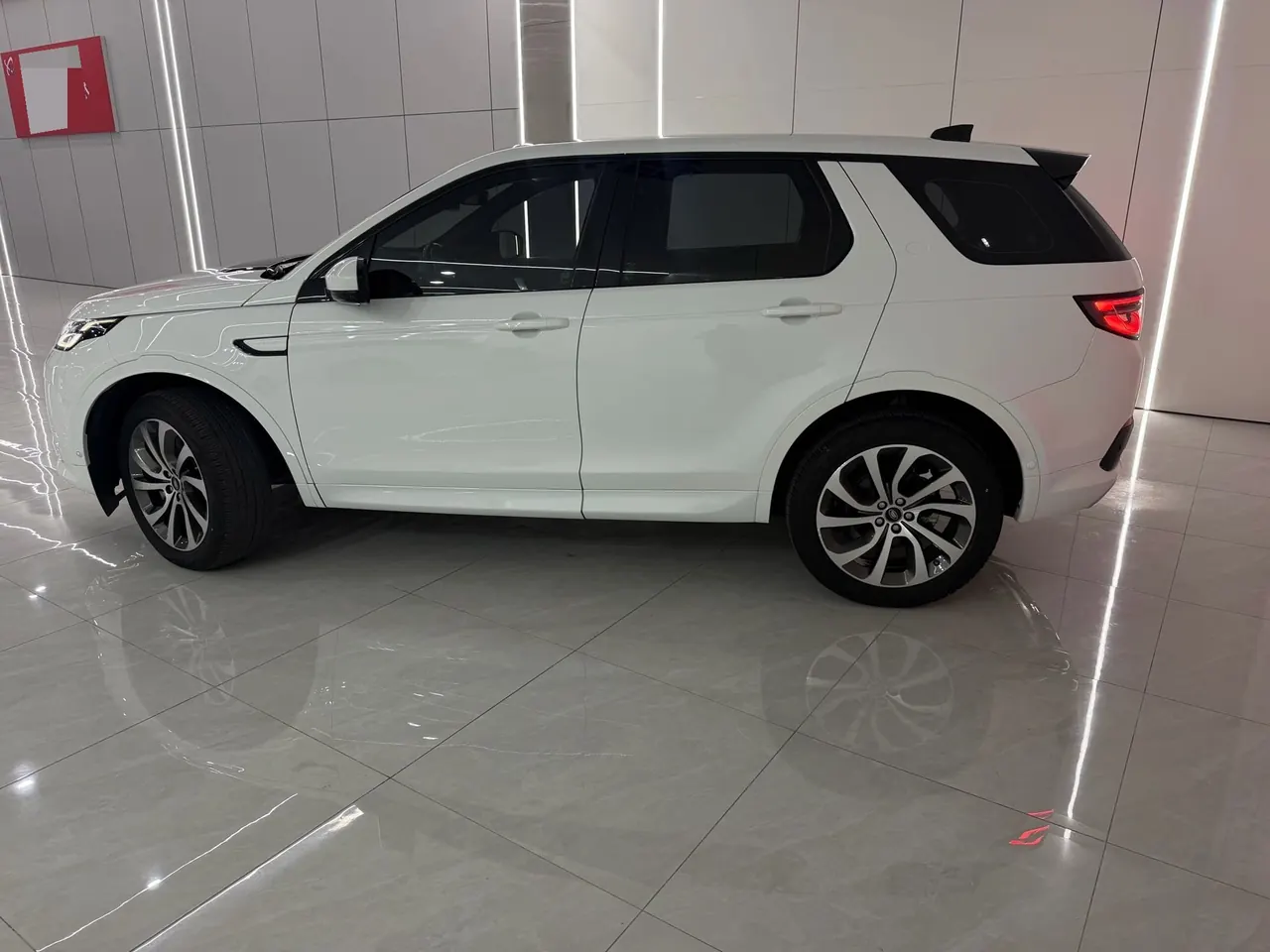 Land Rover 2020 Discovery Sports Edition 48V 2.0T 249PS R-Dynamic SE Performance Technology Edition 5-seat Automatic Gear 4
