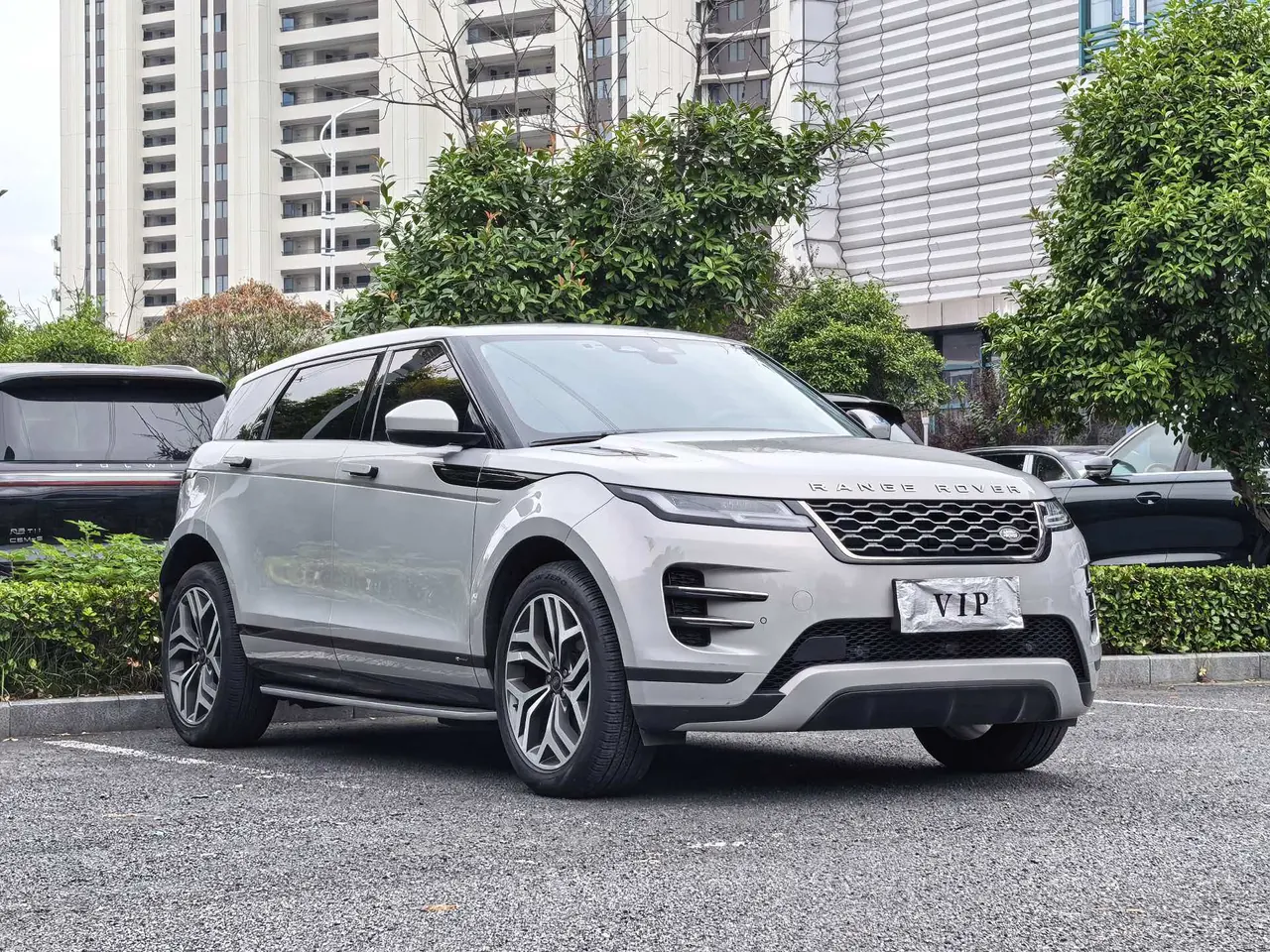 Land Rover 2022 Range Rover Aurora L 48V 2.0T 249PS R-Dynamic Deluxe Automatic Gear 3
