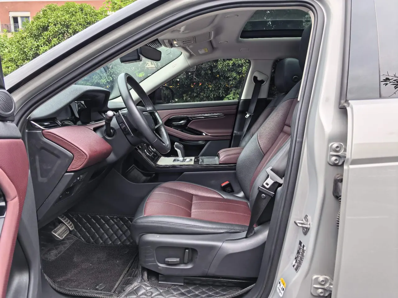 Land Rover 2022 Range Rover Aurora L 48V 2.0T 249PS R-Dynamic Deluxe Automatic Gear 4