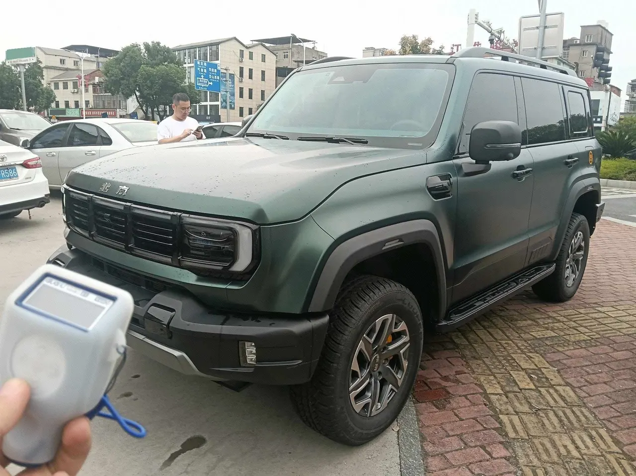 Открыть галерею: Beijing 2024 BJ40 2.0D Blade Hero Edition Crossing Automatic Gear