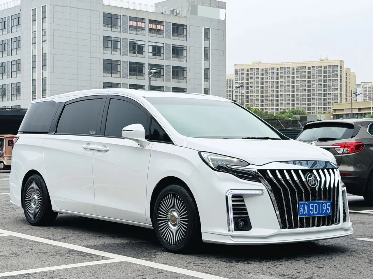 Buick 2021 GL8 ES Lu Zun 2.0T 653T Exclusive Automatic Gear 9