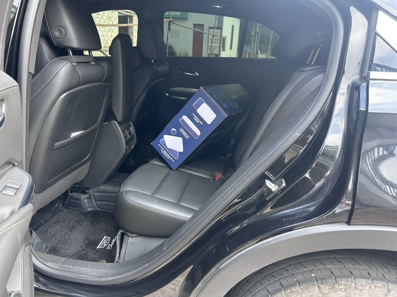 Cadillac 2024 XT4 48V 2.0T 28T Two-Drive Luxury Automatic Gear 4