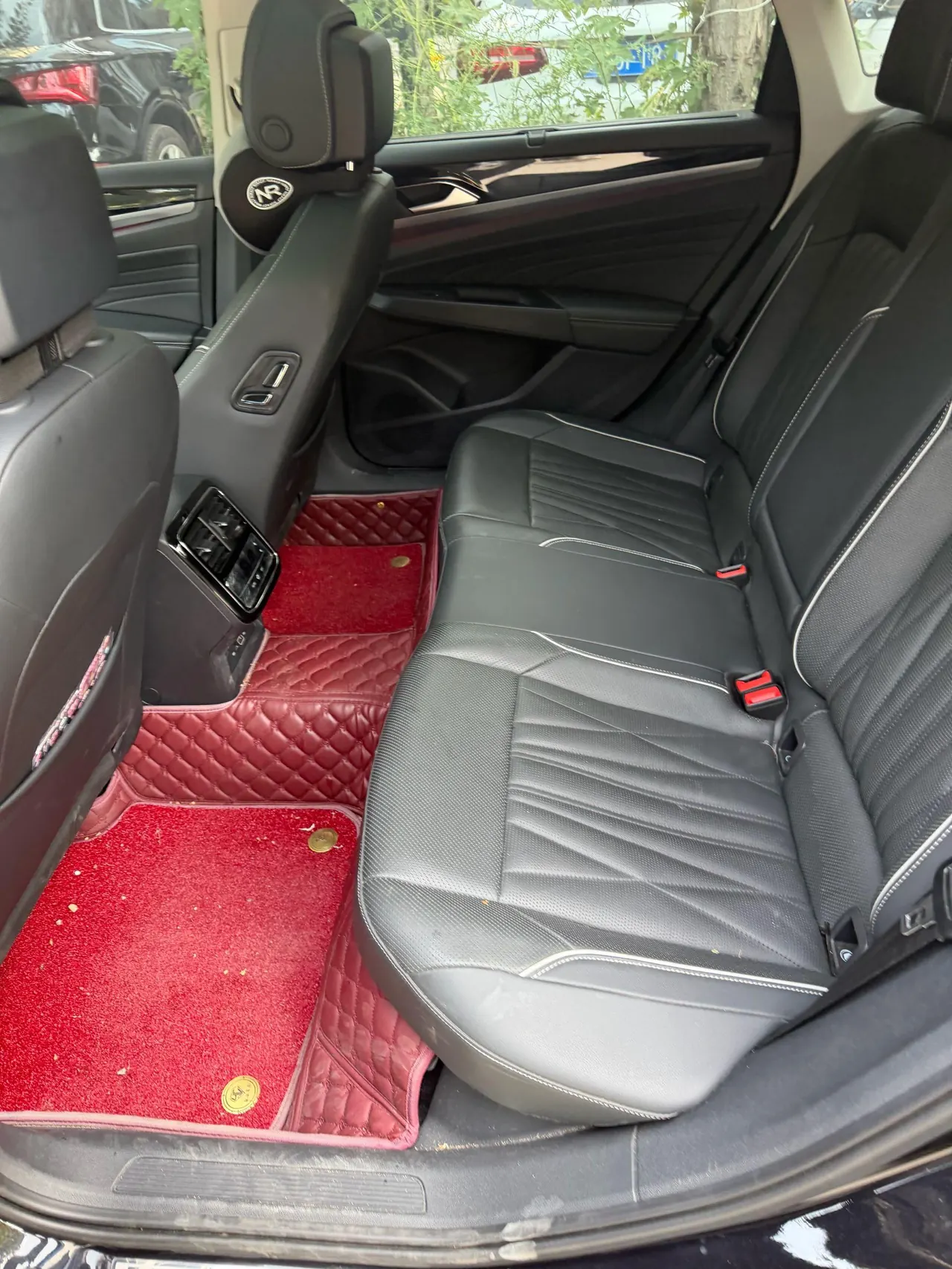 Volkswagen 2022 Passat 2.0TSI 330TSI Star Deluxe Edition Automatic Transmission 6