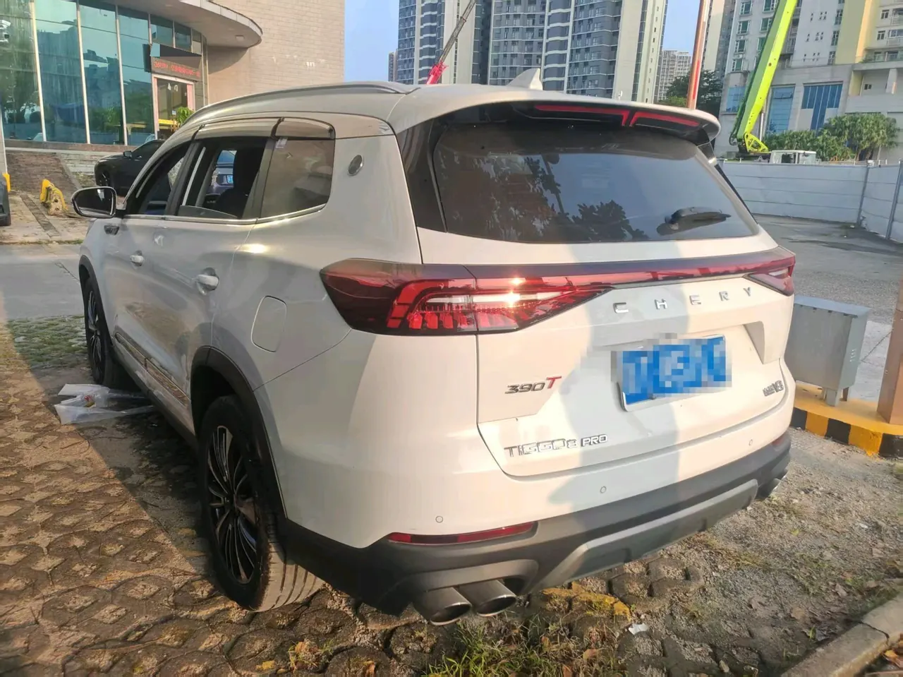 Chery 2024 Ruihu 8 PRO 2.0T 390T Champion Edition Two-wheel Drive Pride Edition 7-seat Automatic Gear 4