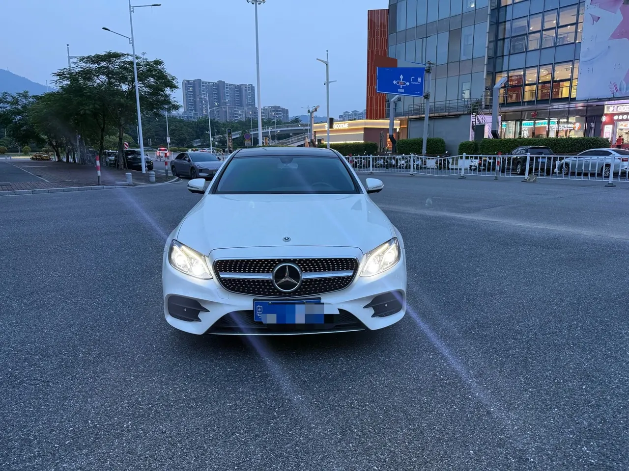Mercedes Benz E Class 2020 E 300 L 2.0T Sports Luxury Automatic Gear 2